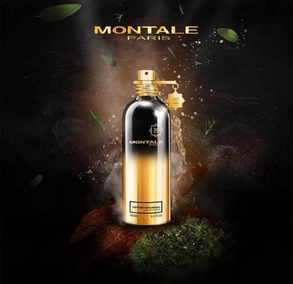 Flakon perfum Montale Vetiver Patchouli, z gradientem od czerni do złota, stojący na kawałku mchu i drewna, z latającymi liśćmi i kroplami wody w tle.